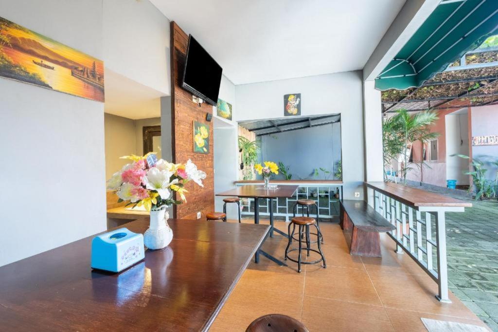 Oyo 3775 Ketut Inn Pesanggaran المظهر الخارجي الصورة